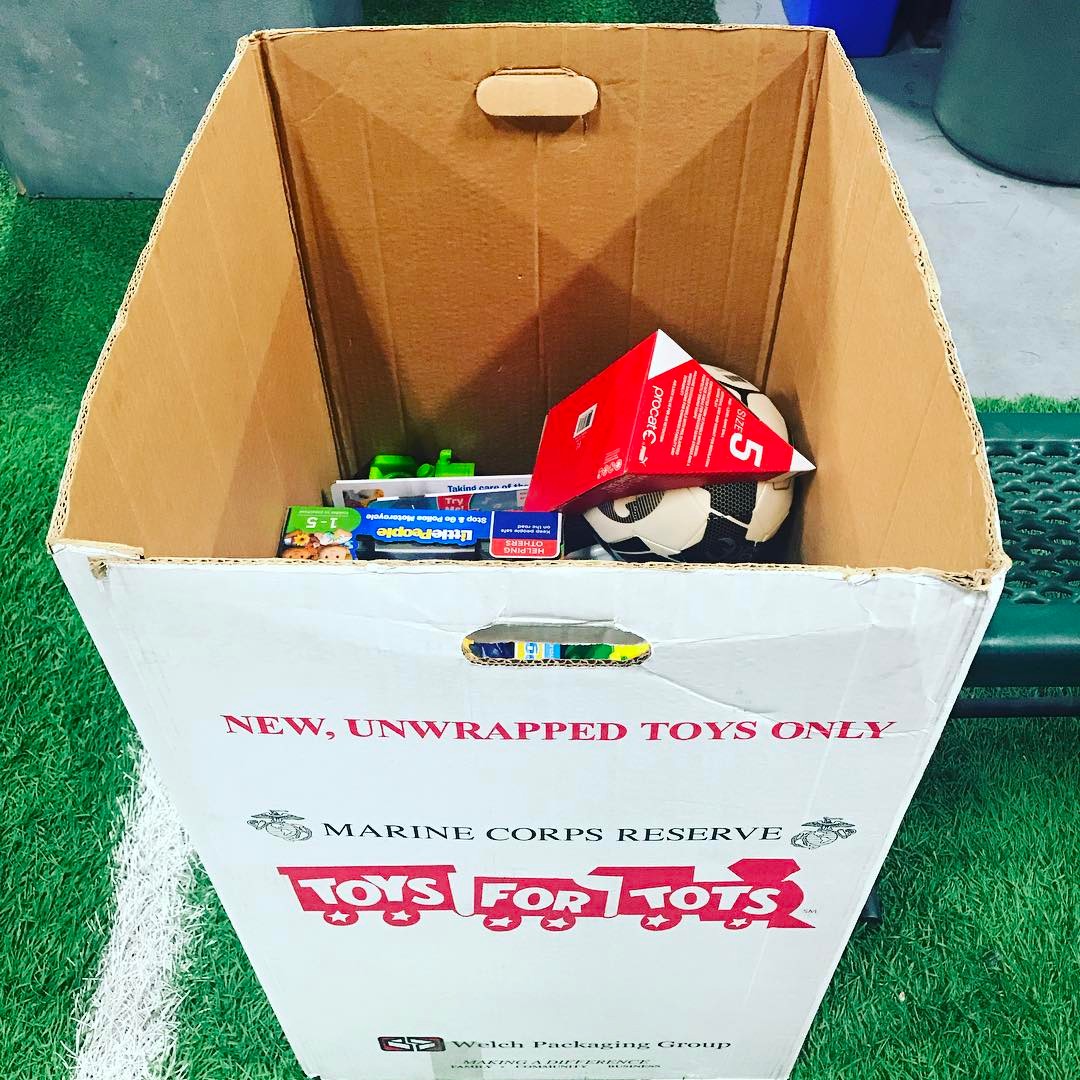 @_toys_for_tots_ is here and ready to pick up there boxes on Friday!!!! Let’s fill them up just like we did last year! #toysfortots #forthekids #hiddenalleycrossfit #HAC