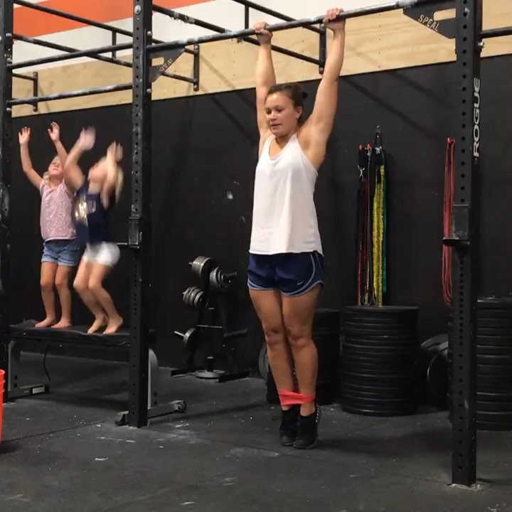 @sserrano2 and @kelsie.aye both got there first bar muscle ups this week!! Congrats you two! Putting in that work has paid off!! ••••••••••••••••••••••••••••••••••••• WHO’S NEXT??