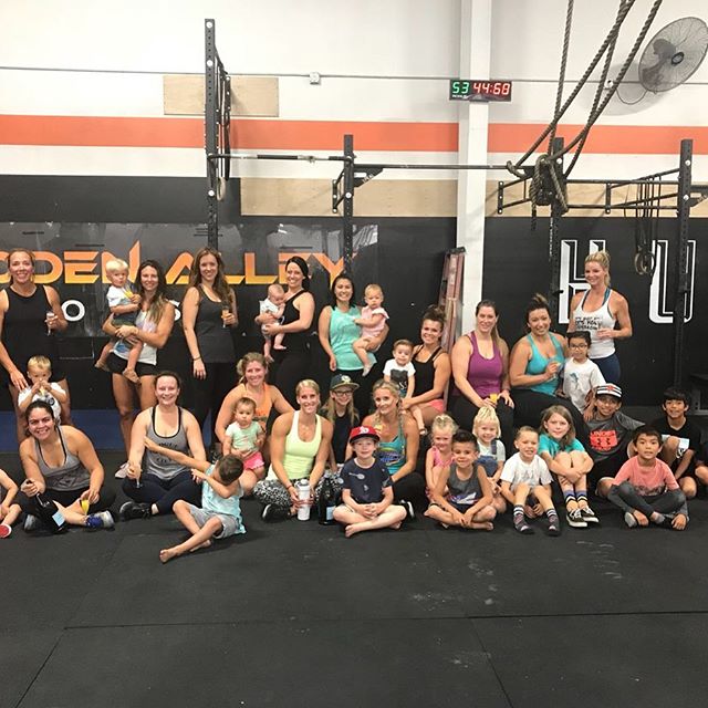 This one goes out to the moms grinding day in and day out taking care of the family! Many of us know how challenging it is to balance out life between our kids, school, soccer practice, gym etc. These moms here are prime examples of how to get the job done! Now get those kids in the daycare and grab a barbell, it’s time to do you