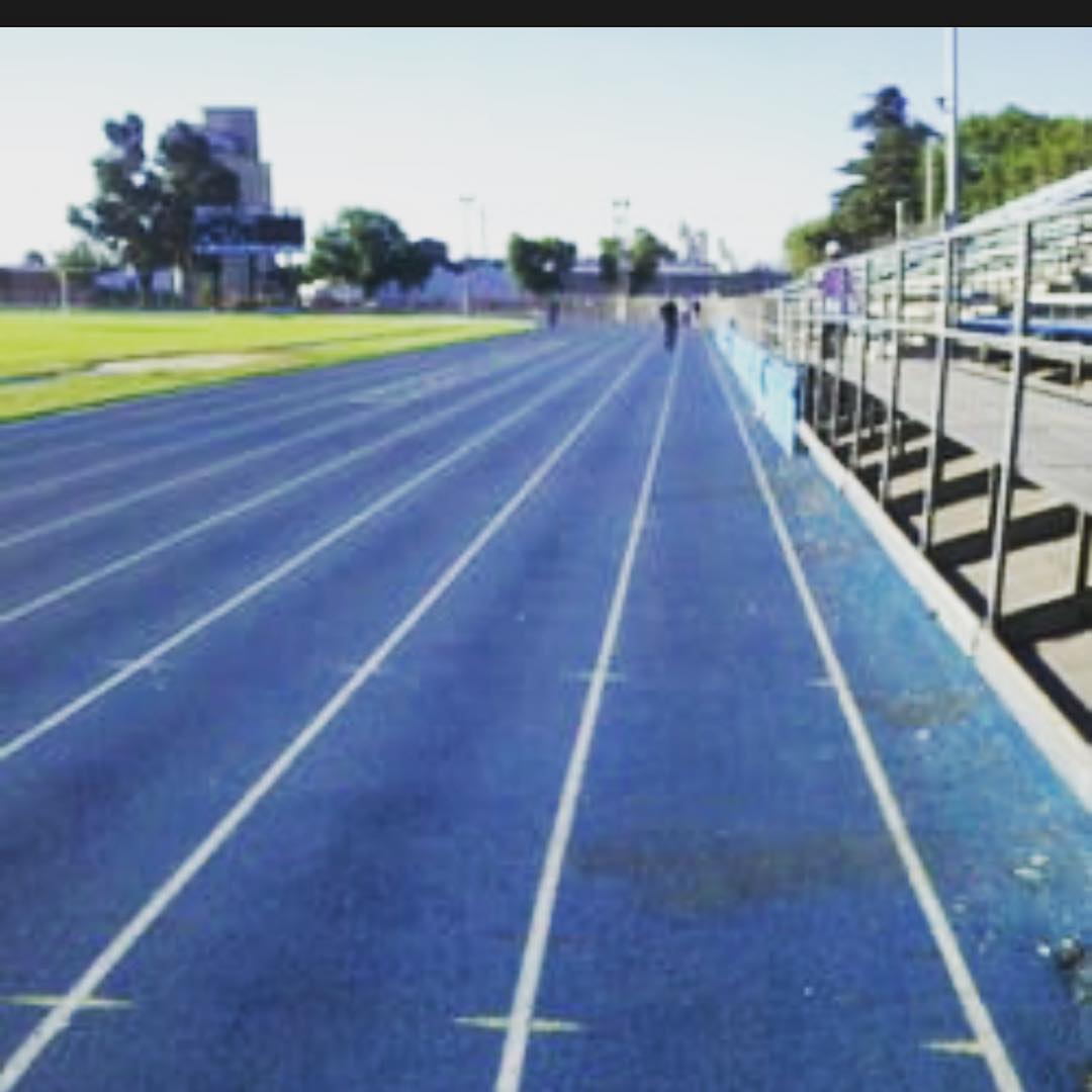 71 degrees this weekend means we’re getting outside!! This Saturday join the HAC fam at MJC track at 9:00am