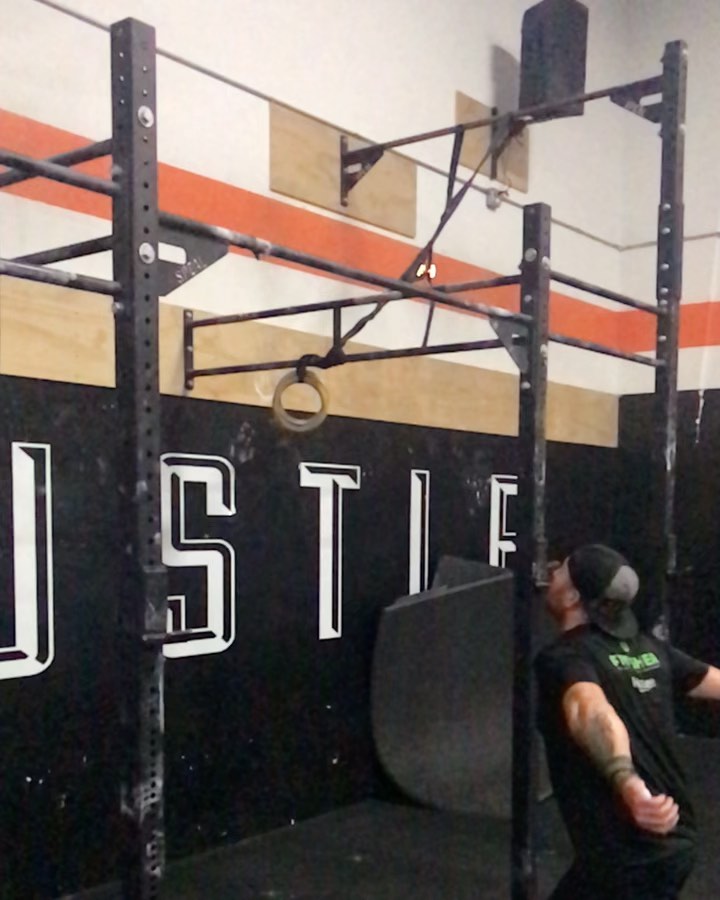 Our boy @jakewhorton1989 nailing a bar muscle up after months of persistent practice and hard work. The guy shows up 5-6 days a week with a good attitude and is always eager for more! Also, have you noticed how clean the gym has been? You can thank him for that! Jake works a full time job for his family, goes to school, and STILL manages to make it in the gym to keep the place tighty. Needless to say, we appreciate you Jake! Thanks for making HAC. A great place to train